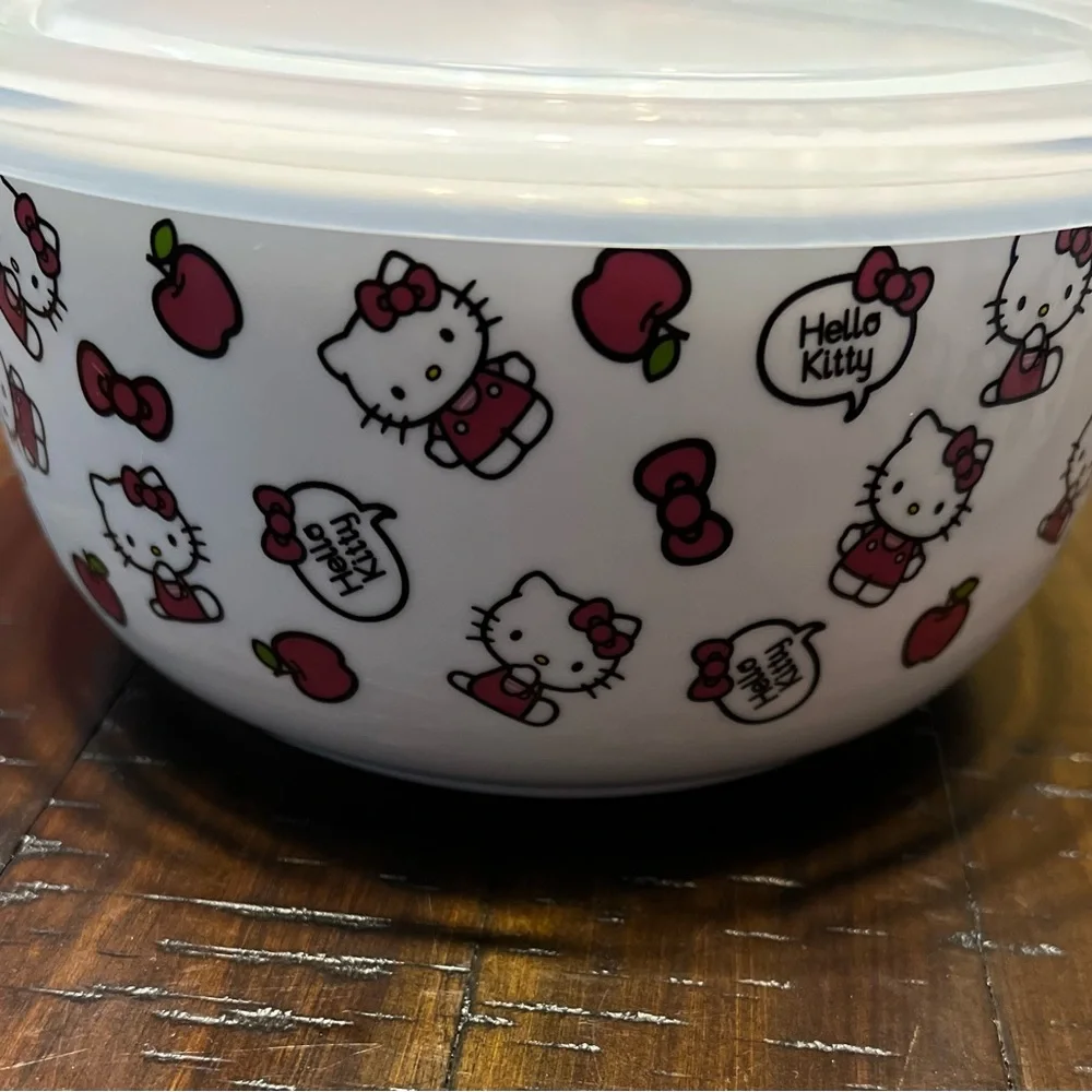 Hello Kitty Apple Jacks Nesting Bowls with Pressure Release Lids.